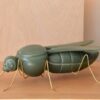 Figura de Mosquito en Cerámica Verde