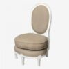 Sillón Pequeño de Estilo Clásico en Madera Decapada y Lino