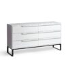 Cómoda Blanca de Roble con Base Metálica en Negro